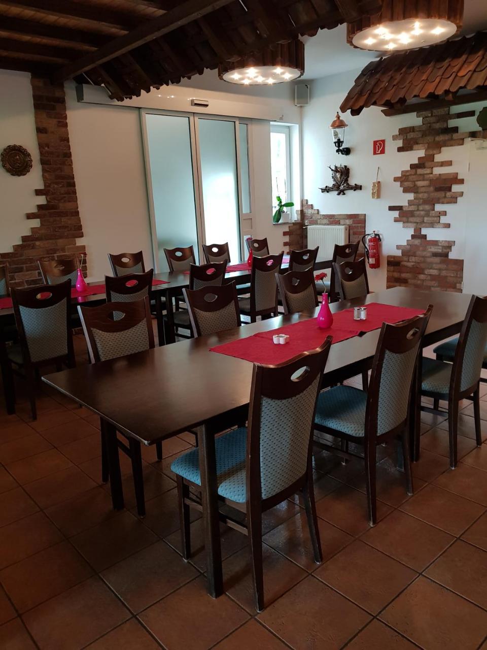 Hotel-Restaurant-Eifeltor Mechernich Ngoại thất bức ảnh